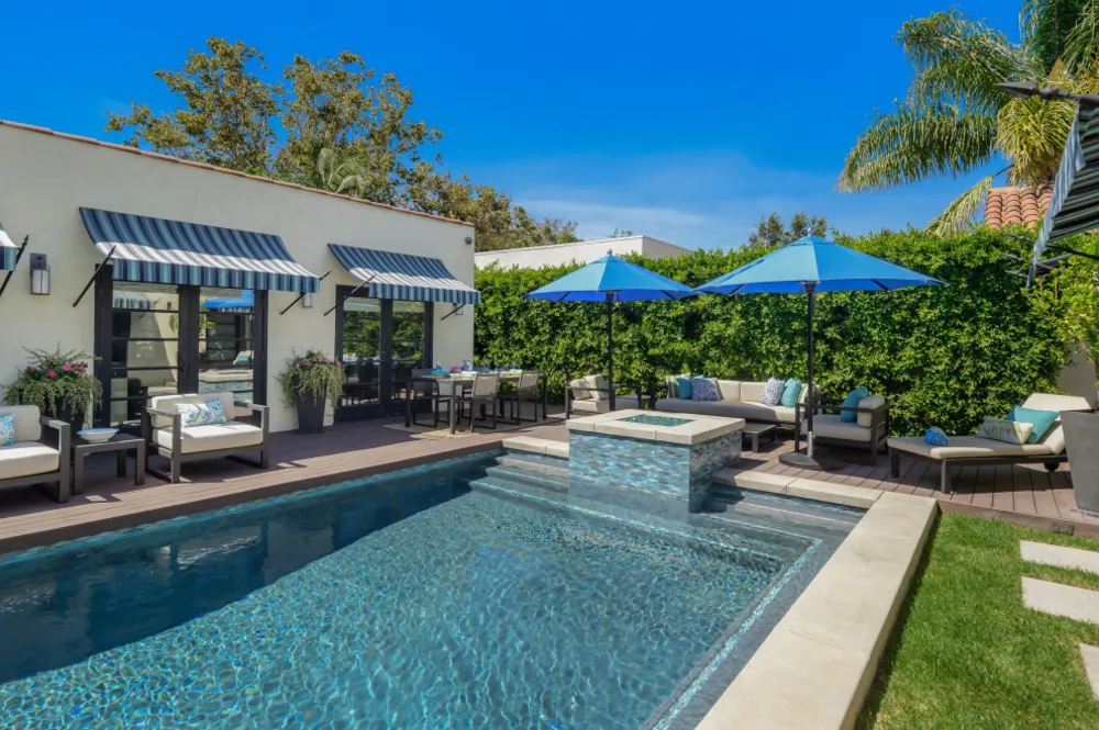 Los Angeles "En Plein Air" Backyard