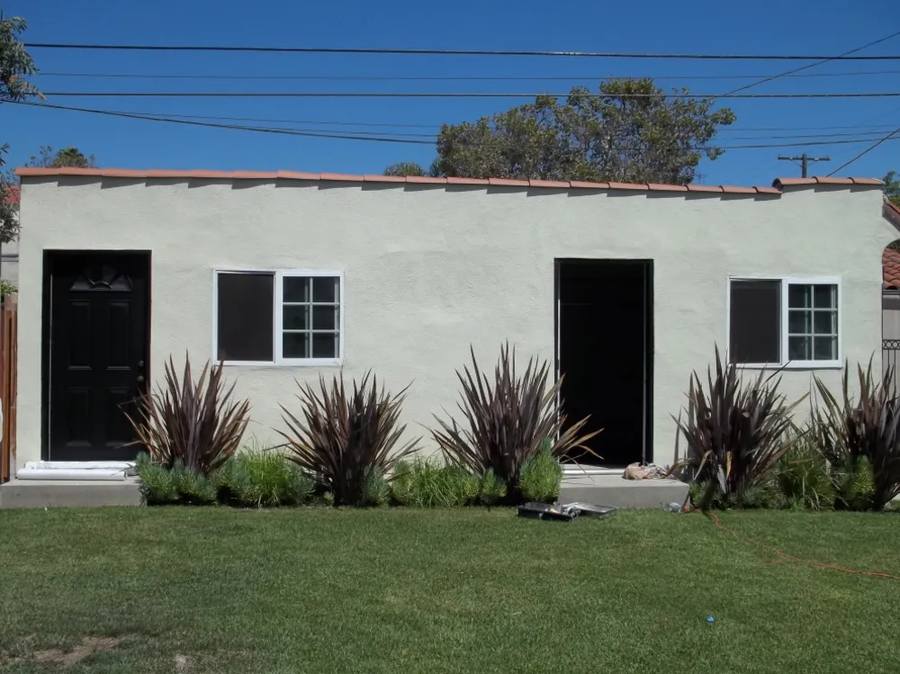 Los Angeles "En Plein Air" Backyard