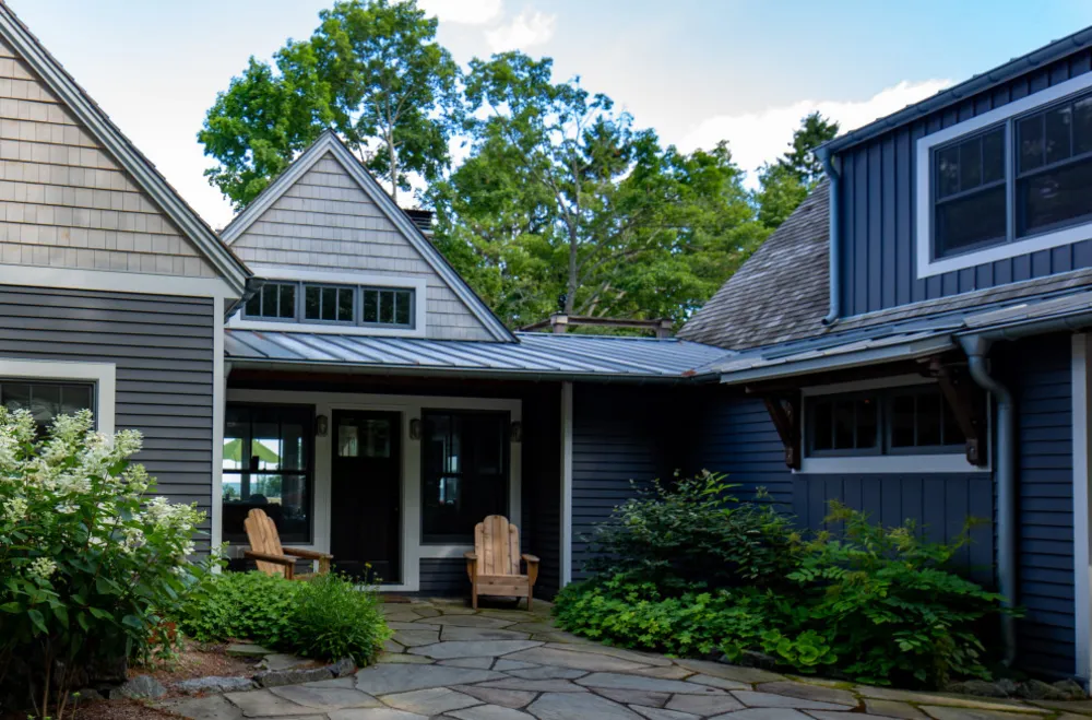 Ugens Yard: Lakefront Retreat for afslapning og underholdende