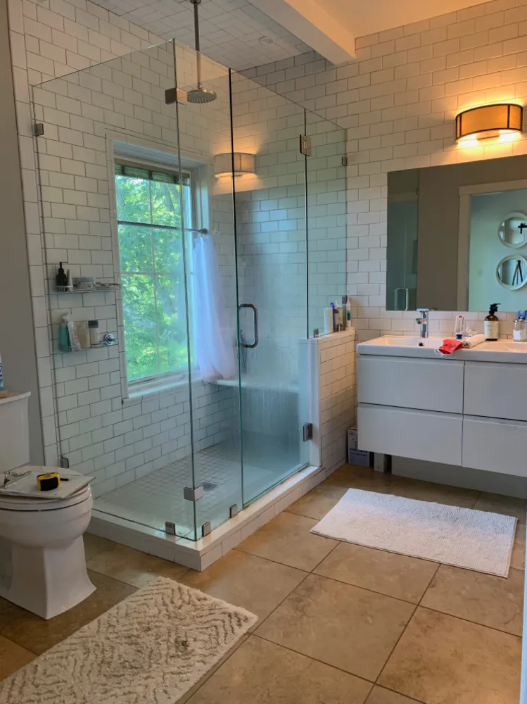 Spa-badrum på bergstoppen