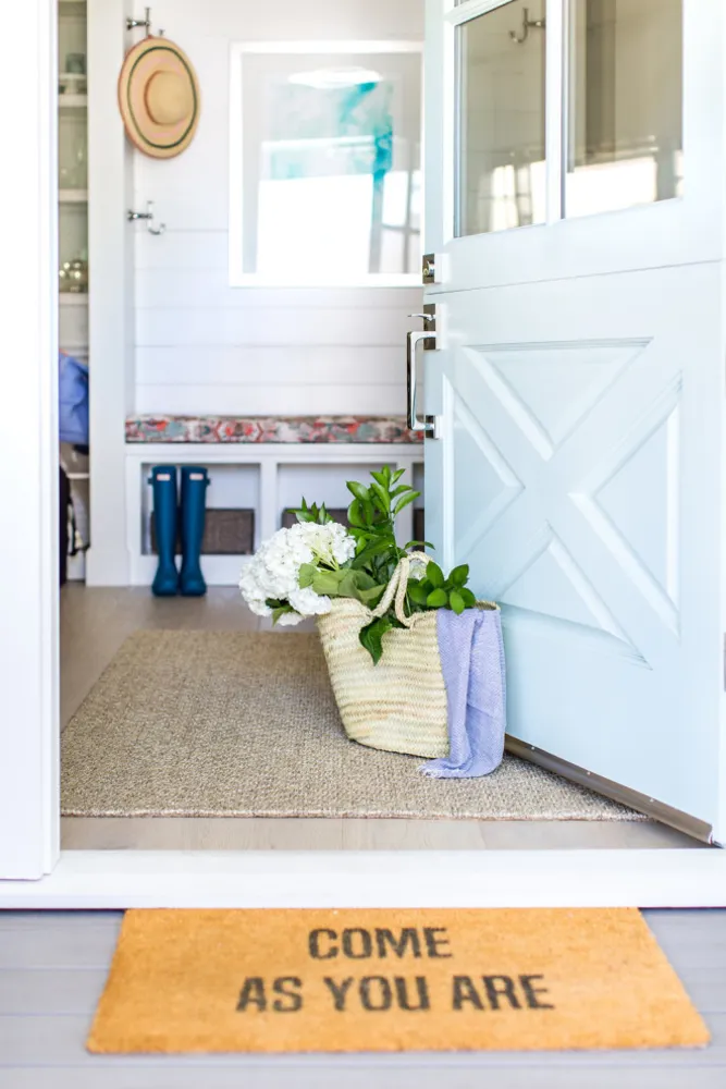 Servista Tour: colore e più spazio rinfrescano un cottage in California