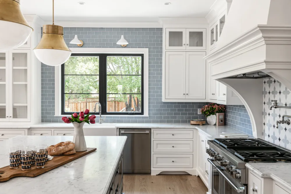 Orinda ~ Ecke Neubau