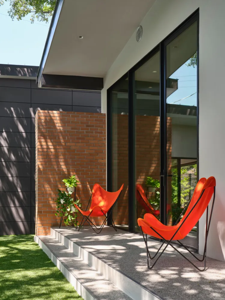 Bull Creek Modern Residence
