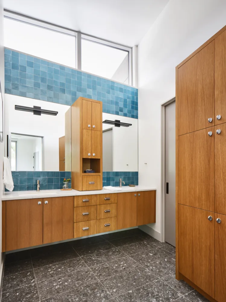 Bull Creek Modern Residence