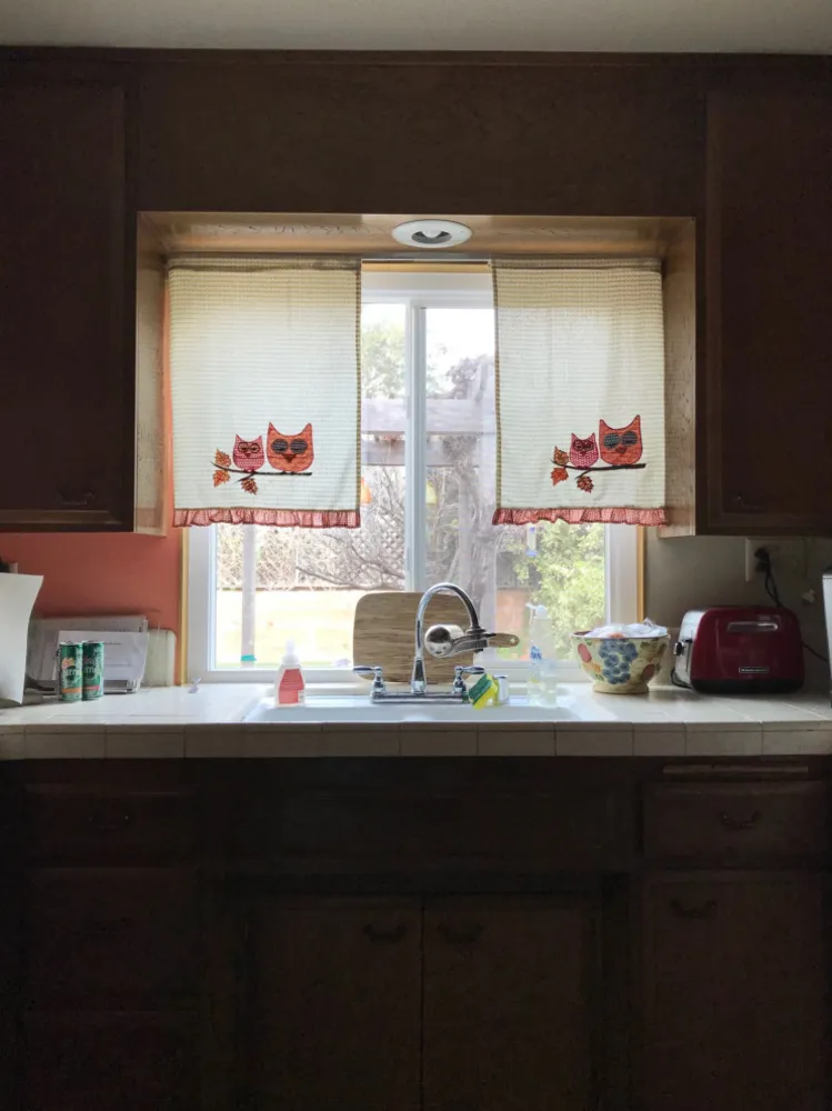 English Holly Kitchen