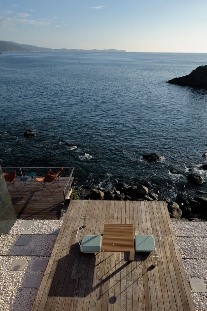 Cliff House -岸壁の景-