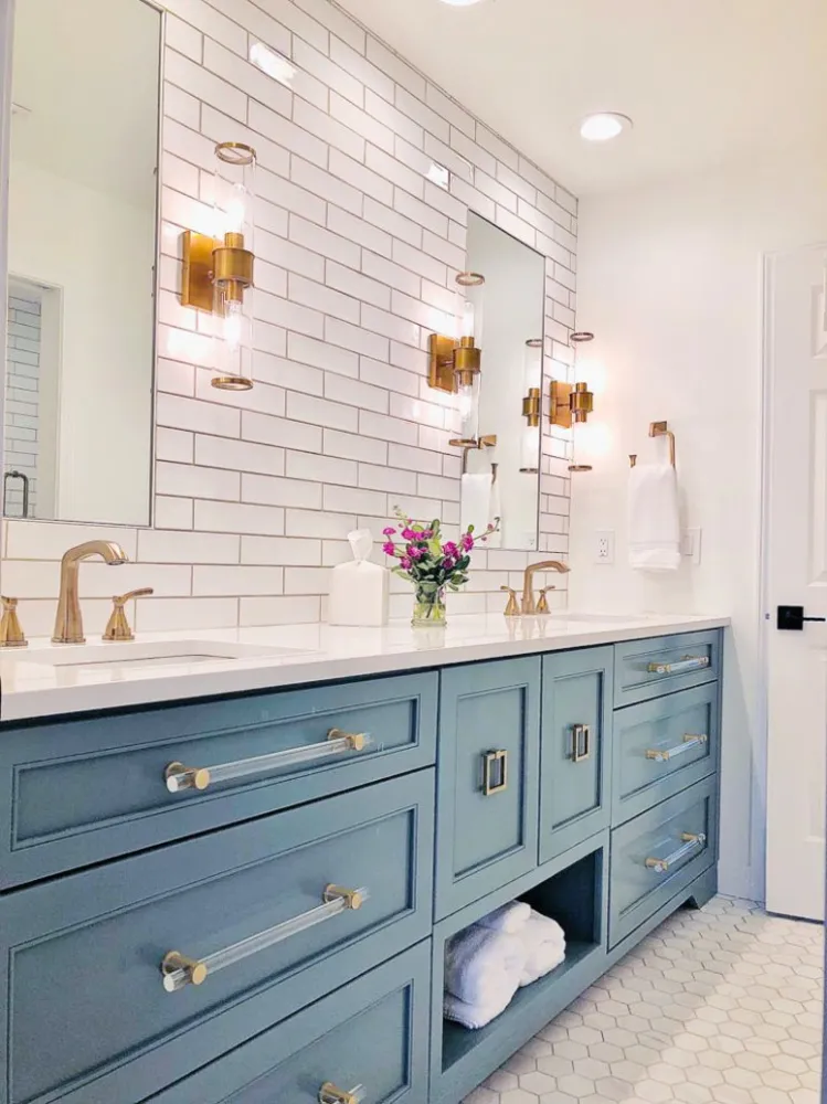 Jack & Jill Bath