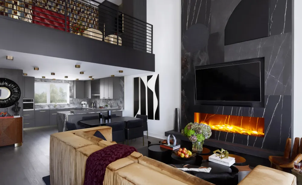 Sala de estar de bungalow tipo loft moderno