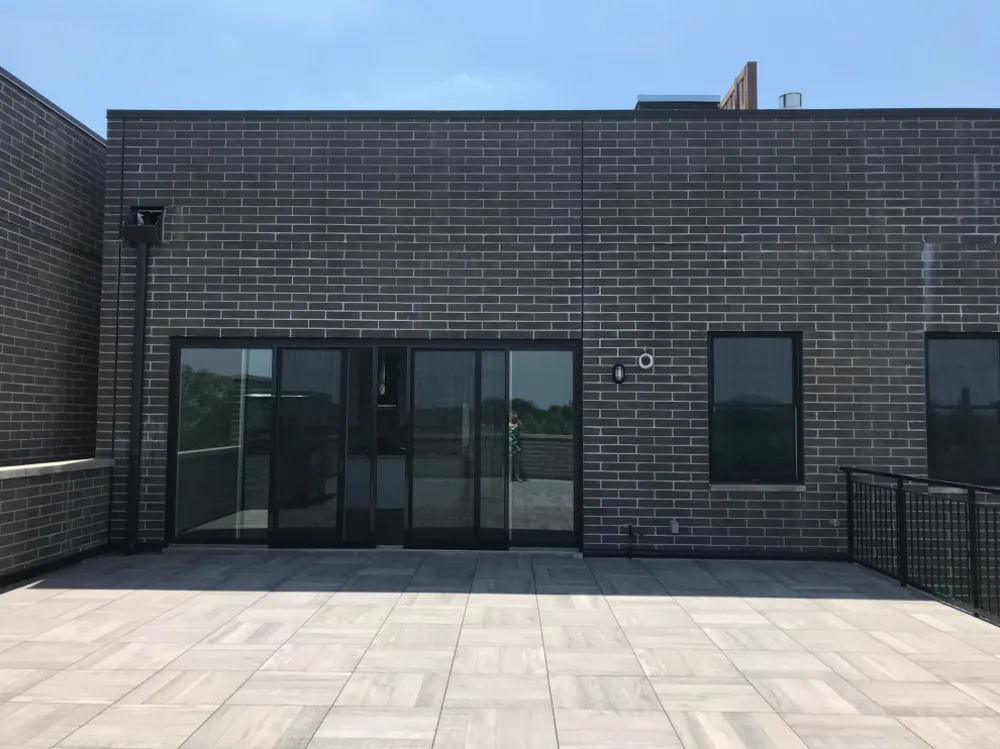 Ugens gårdhave: Stilfuldt tagterrasse fyldt med farver