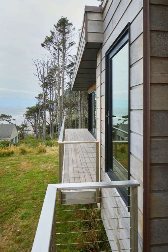 Falcon Cove Residence