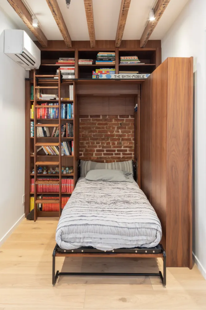 Manhattan Brownstone