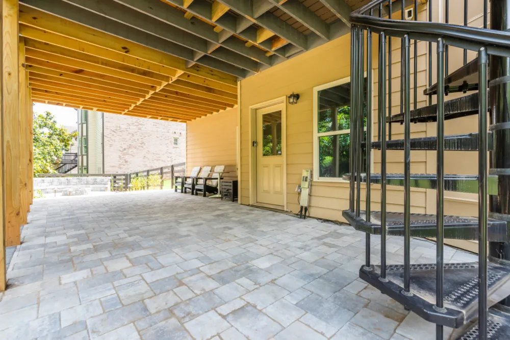 Roswell Outdoor Living Space