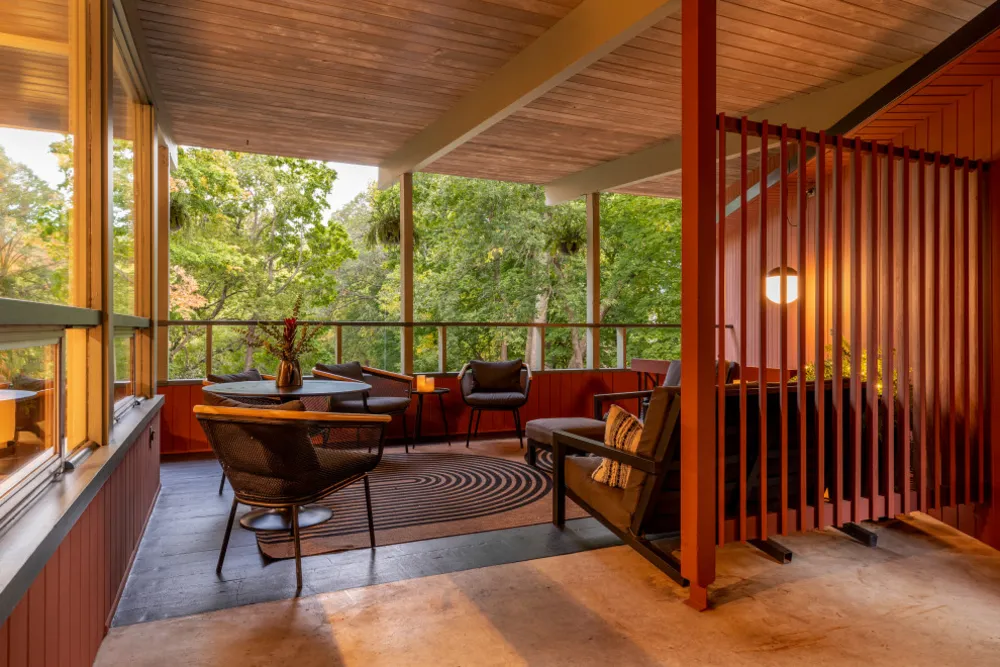 Wayzata Mid-Century Modern Whole Home Restauro