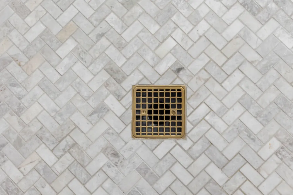 Sage Green Cabinet Master Badrumsrenovering