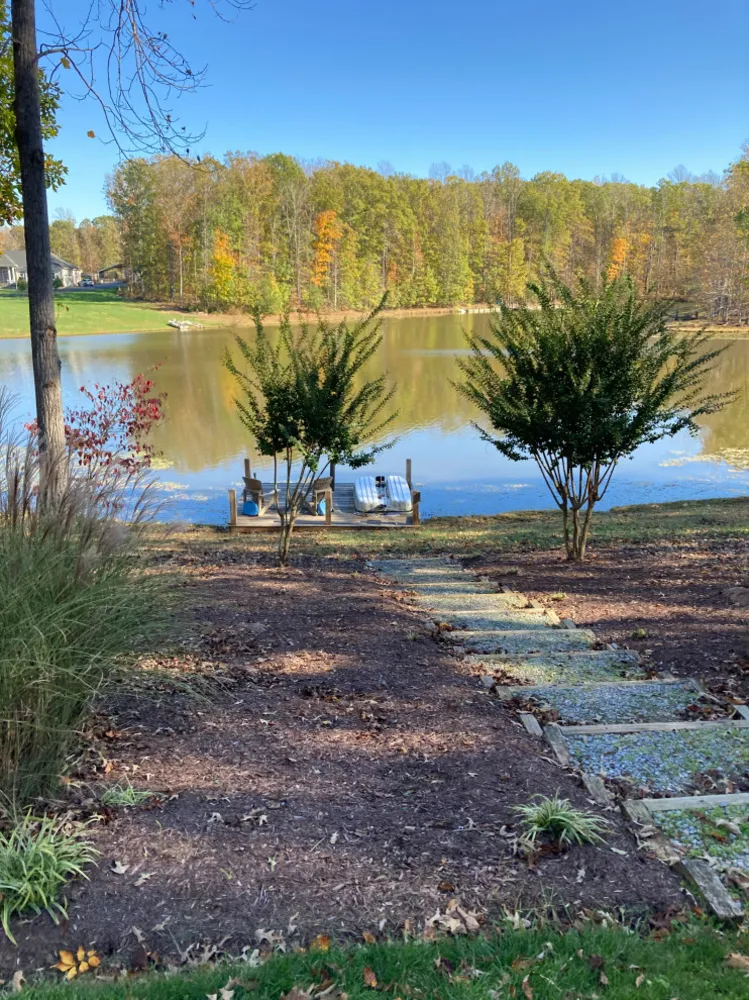 SHELLPatio tygodnia: nowe przejścia projektowe od domu do jeziora