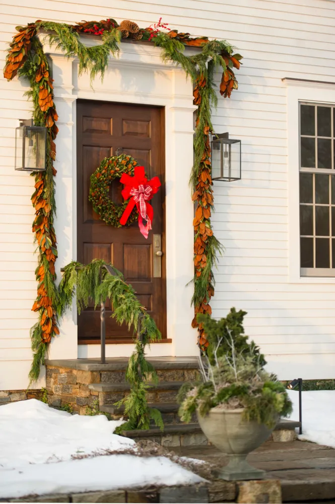 LaurelRock Company: Holiday Decorations