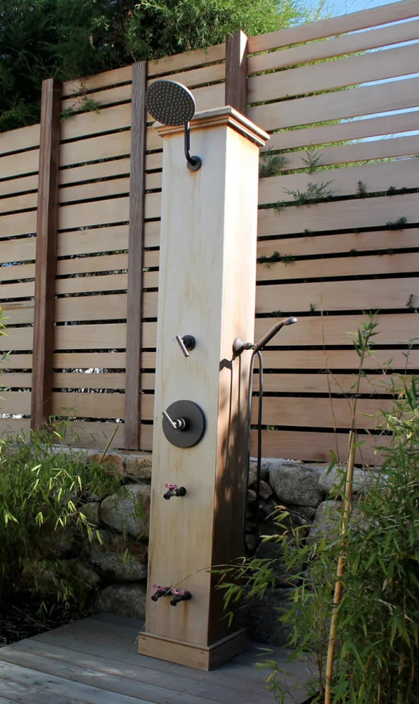 Душ на відкритому повітрі та бамбуковий сад