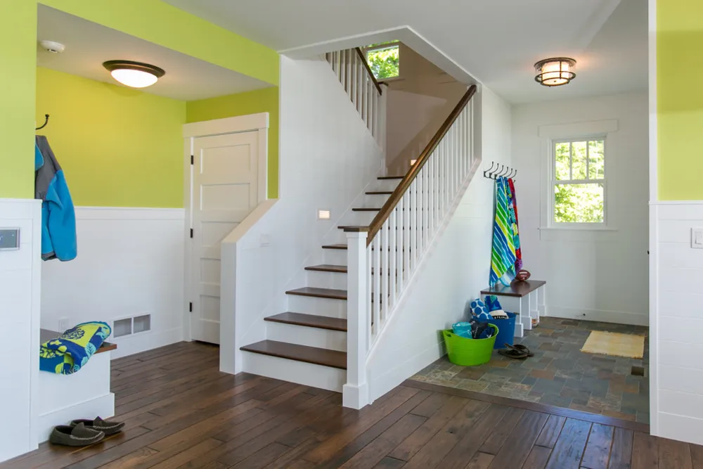 Bright & Breezy Cottage