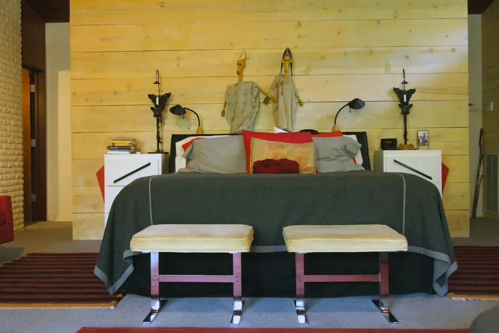 My Servista: Midcentury Modern Artist Retreat