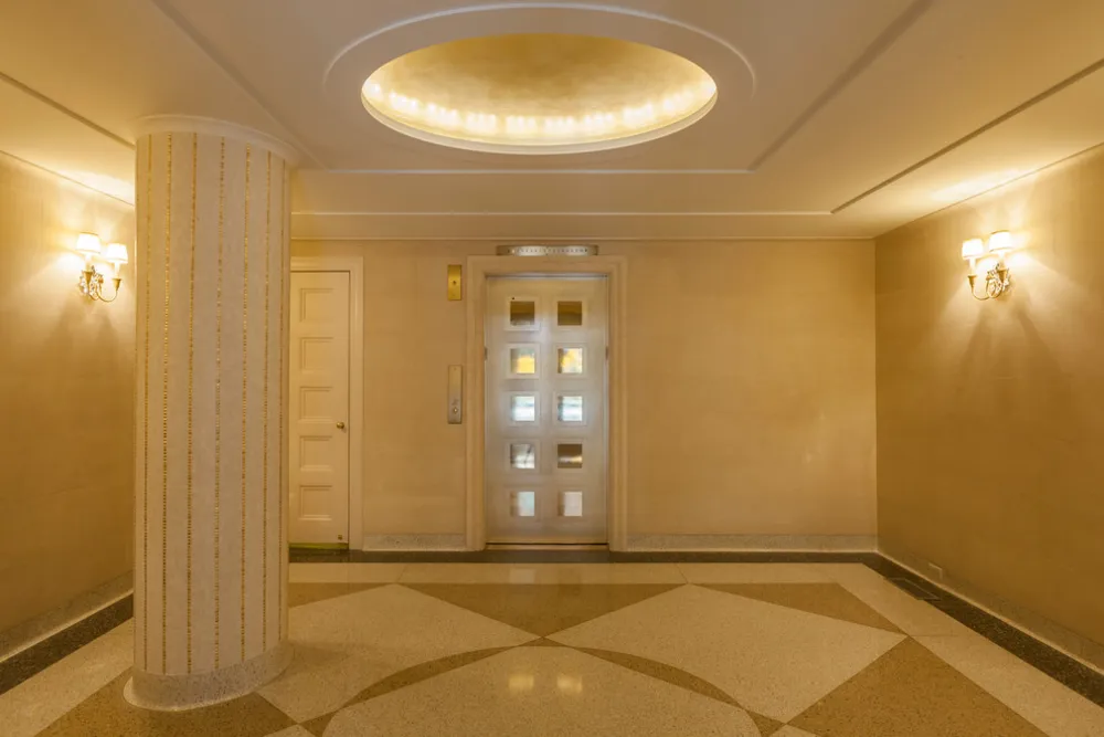 Реконструкция вестибюля на Парк-авеню