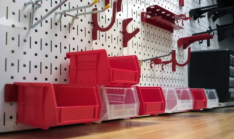 Pegboard Bin Feature