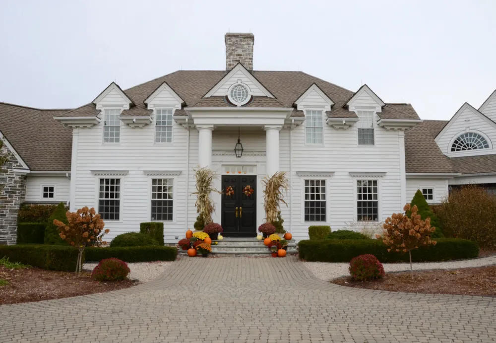 My Servista: Traditional Style Shines in a Connecticut Home