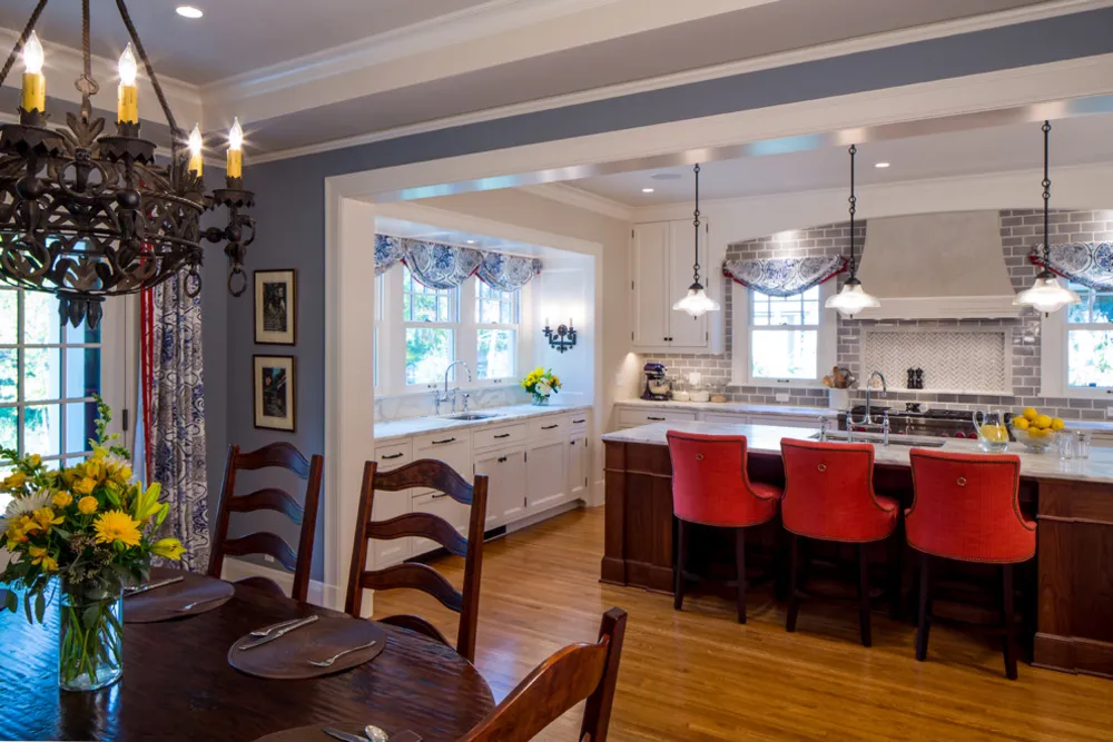 East Harriet Residence