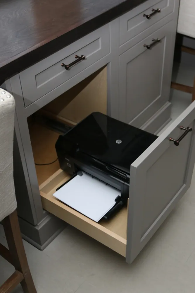 Ufficio doganale con lavanderia e ripostigli