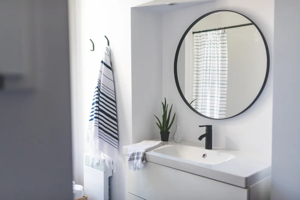 Stéphanie Fortier Design - Un incontournable, le miroir rond !