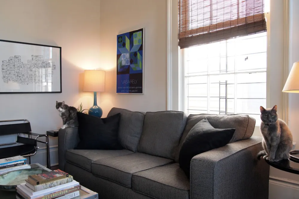 My Servista: ogni immagine ha una storia in un appartamento in affitto a New Orleans degli anni '20