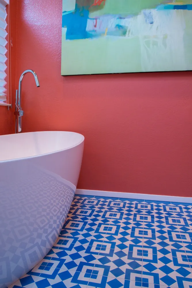 My Servista: Colorful Cottage in Northern California