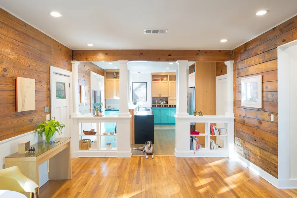 Hyde Parkin bungalowin kunnostus ja lisäys