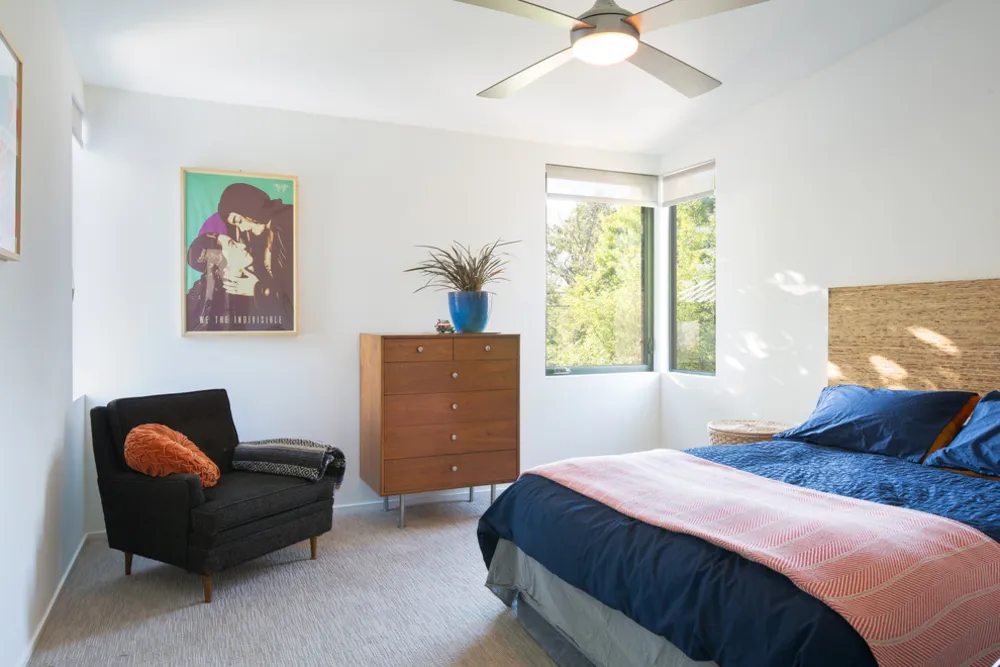 Hyde Parkin bungalowin kunnostus ja lisäys