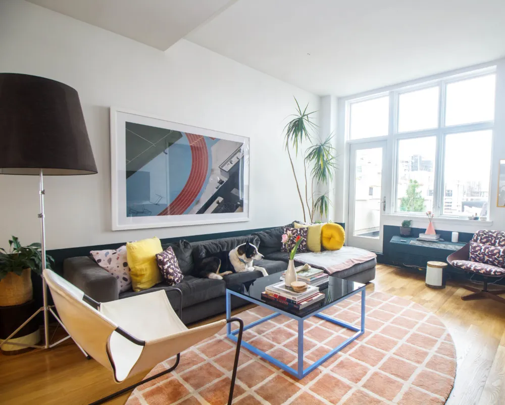 My Servista: il colore rinfrescante dà energia a un appartamento di Brooklyn