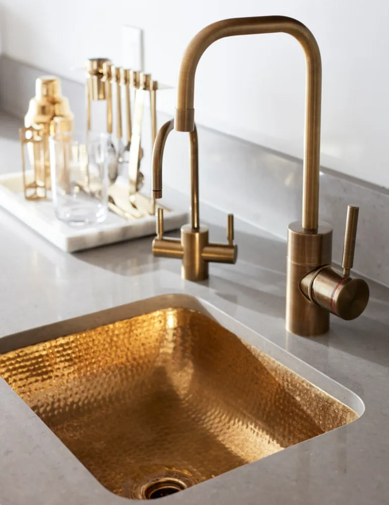 Kodin Remodel - Sisältää lisäyksen, keittiön ja kylpyhuoneen